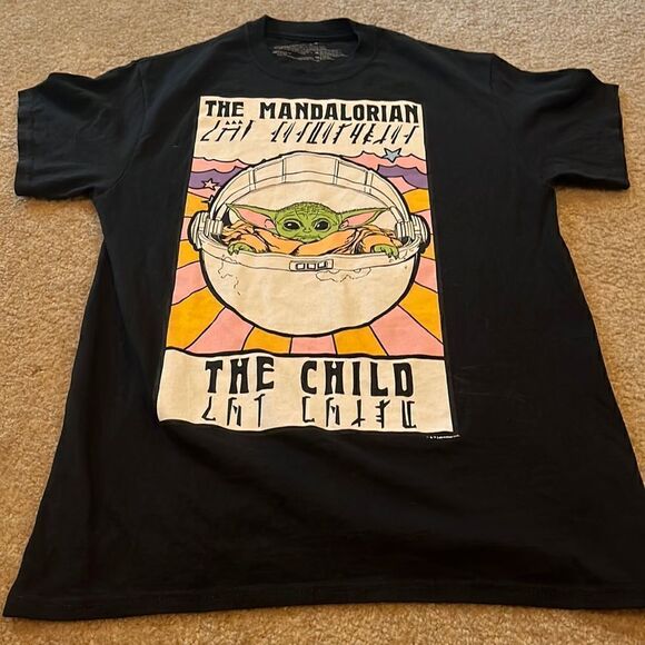 Star Wars Mandalorian “The Child” t-shirt, size Large - Picture 1 of 3